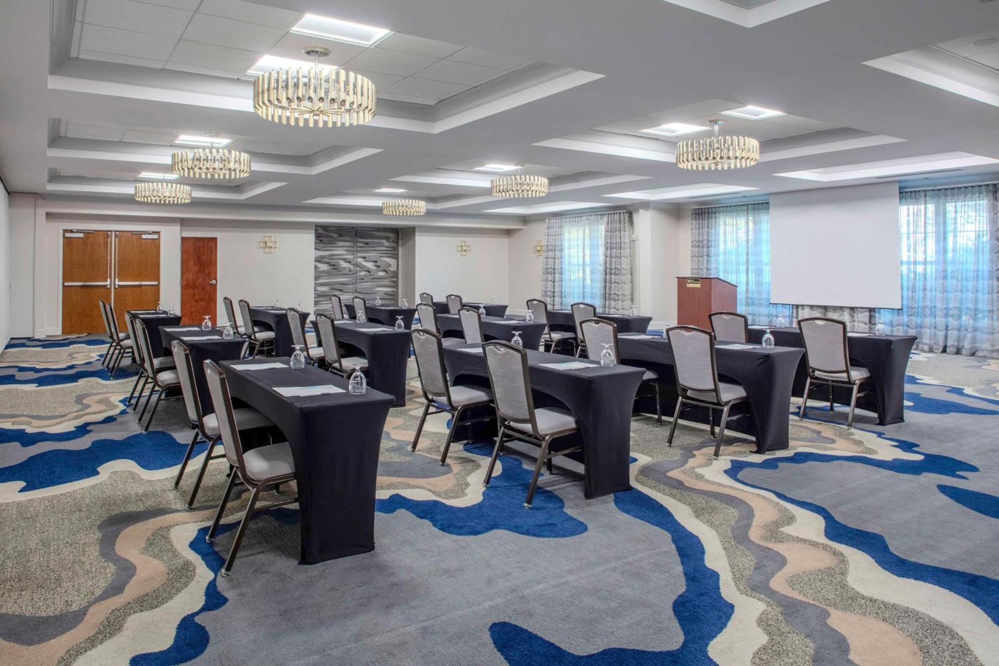 Hilton Garden Inn Freeport Downtown Exterior foto